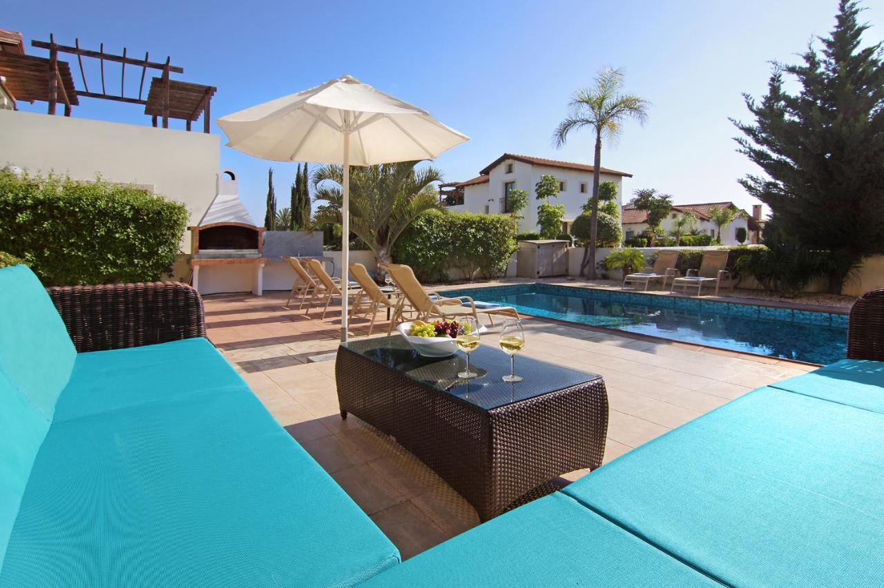 Villa Ingrid Ayia Napa Ngoại thất bức ảnh
